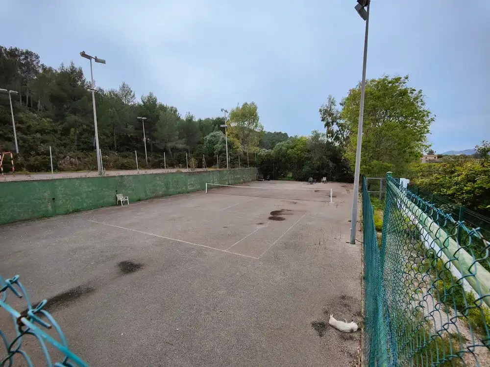 Aparcament de Casa adosada en venda en Gata de Gorgos amb Aire condicionat, Calefacció i Jardí privat
