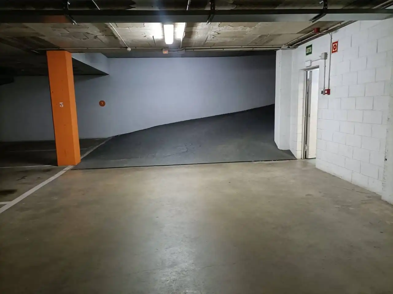 Einzelparkplatz zur Miete in Eixample Sud – Migdia, imagen 2