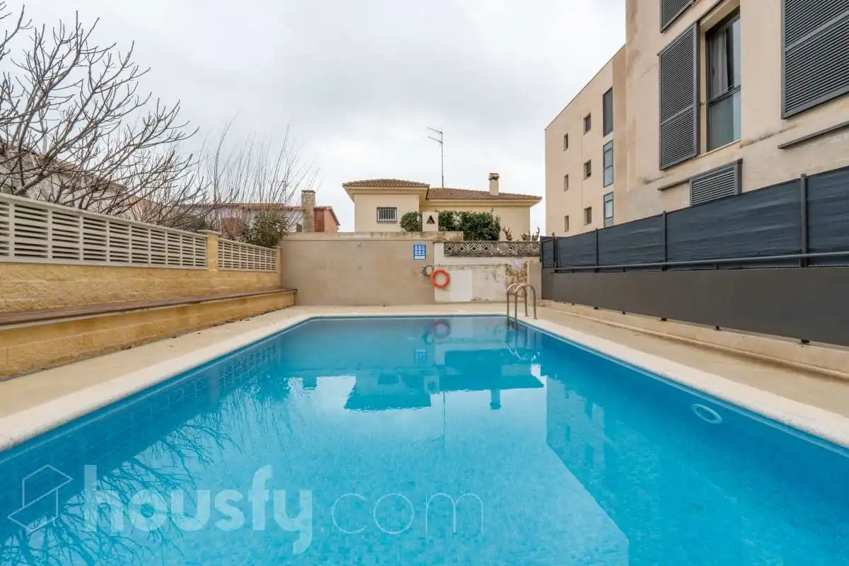 Flat for sale in CL AIGUAMOLLS, 12, Prat de Vilanova