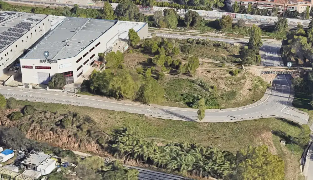 Industrial land for sale in Plaça la Llana, Zona Nord