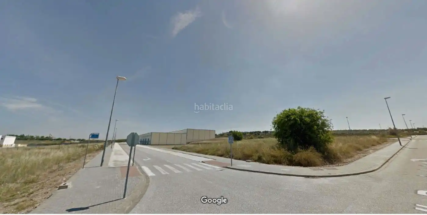 Terreno industriale in vendita a Calle Carrera 3