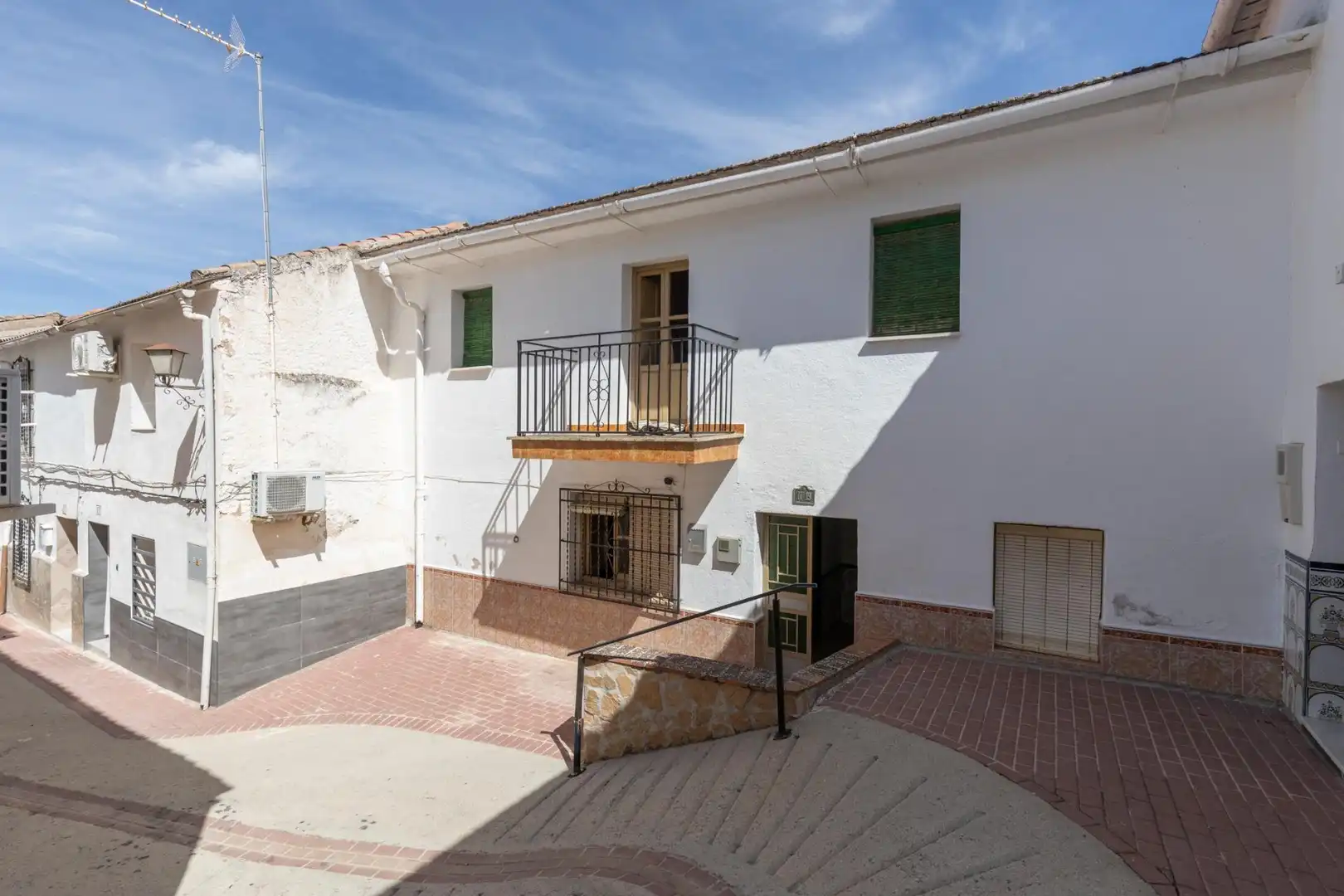Exterior view of Houses for sale in Deifontes  with Private garden, Terrace and Balcony