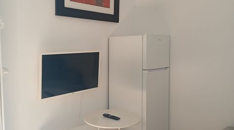 Foto 5 de Piso de alquiler en Ollerias, La Goleta - San Felipe Neri, Málaga Capital