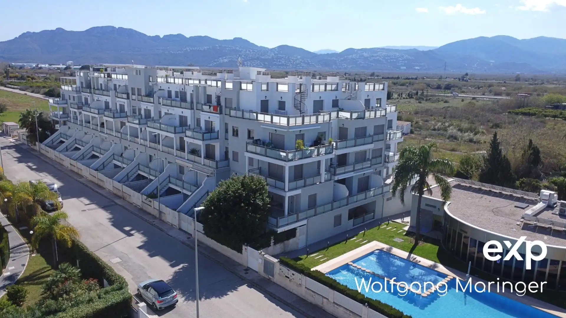 Vista exterior de Dúplex en venda en Oliva amb Aire condicionat, Calefacció i Jardí privat