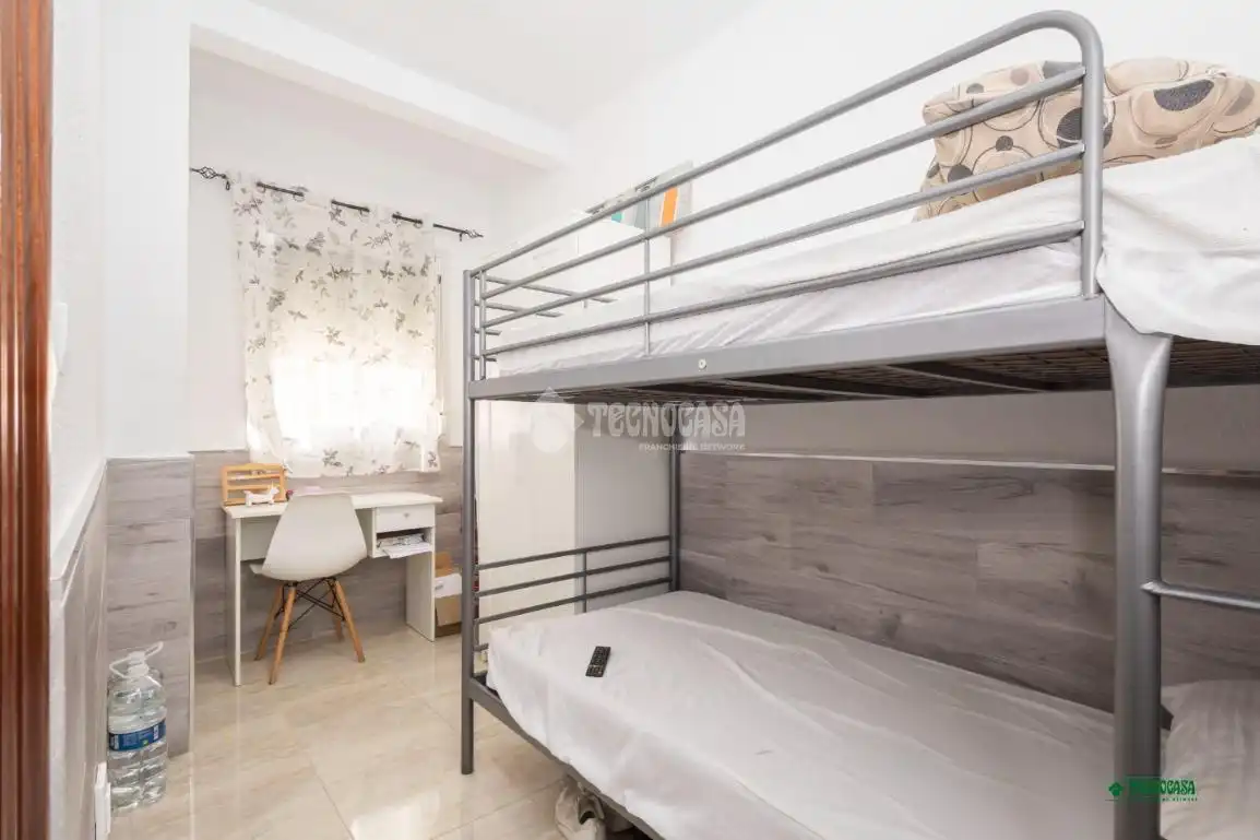 Habitación de Piso en venta en Almería