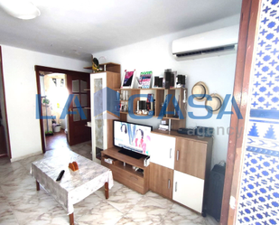 Living room of Flat for sale in  Sevilla Capital  with Balcony