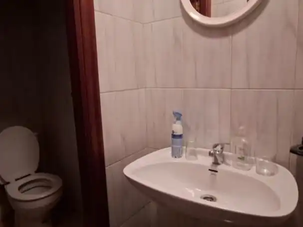 Badezimmer von Geschaftsraum zur Miete in Lugo