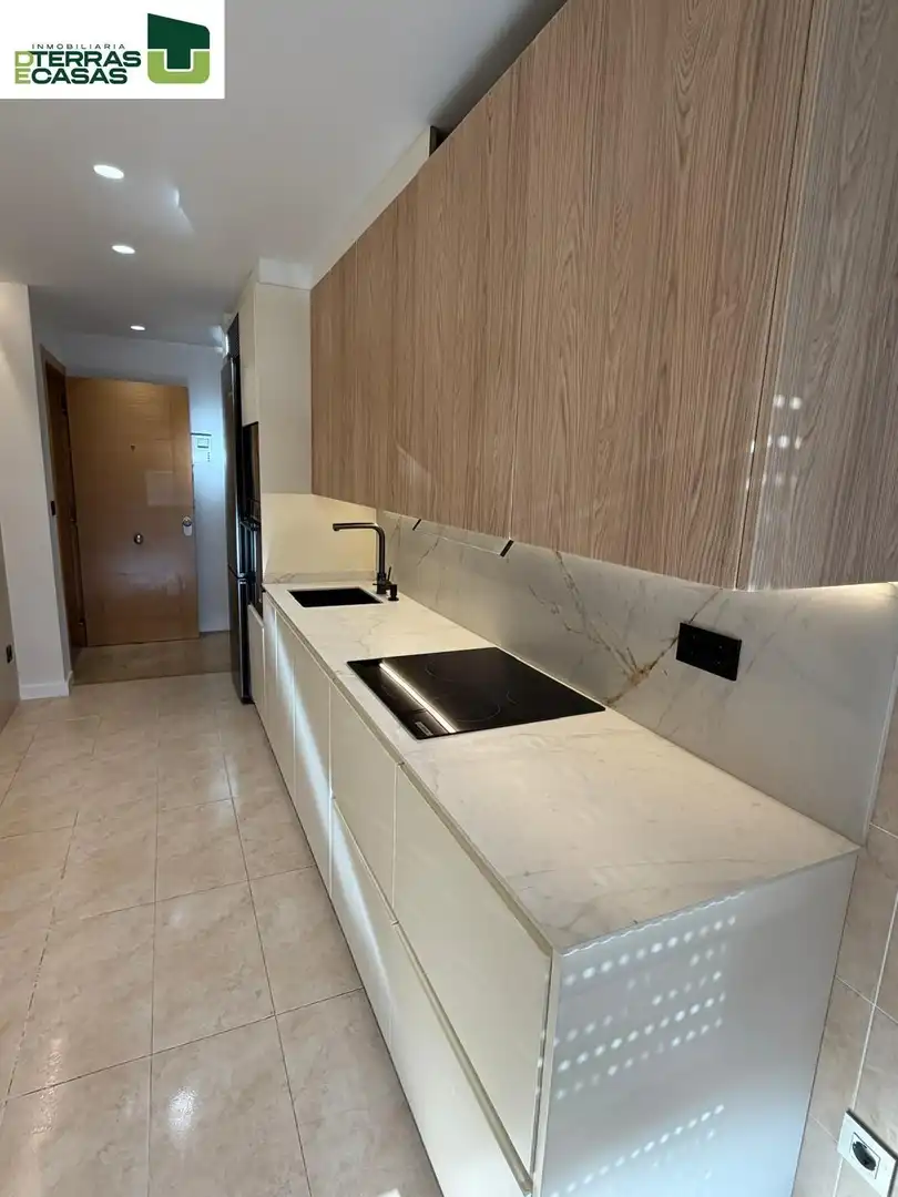 Küche von Wohnung zum Verkauf in A Illa de Arousa 