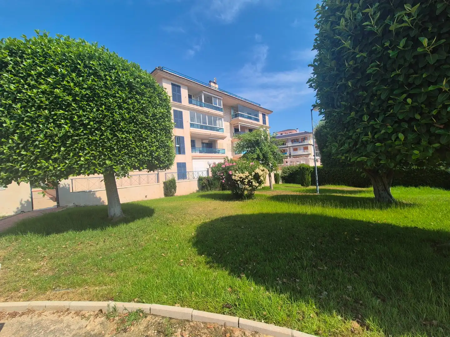 Exterior view of Flat for sale in Torrevieja  with Air Conditioner, Terrace and Storage room