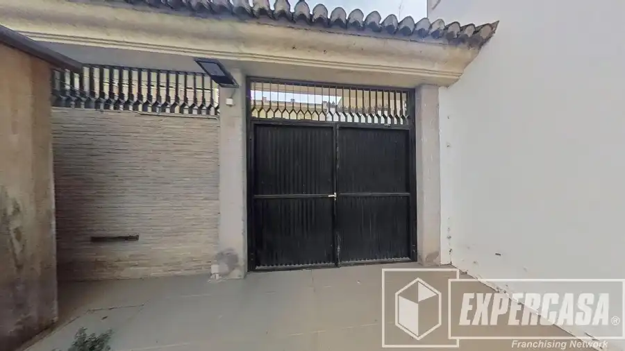 Vista exterior de Casa o chalet en venta en Burjassot con Aire acondicionado, Calefacción y Terraza
