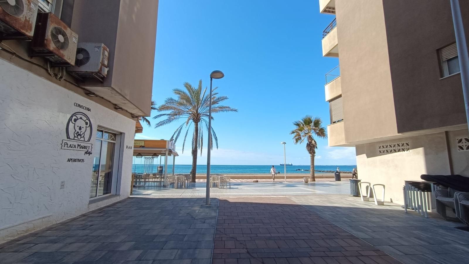 Exterior view of Flat for sale in  Almería Capital  with Balcony