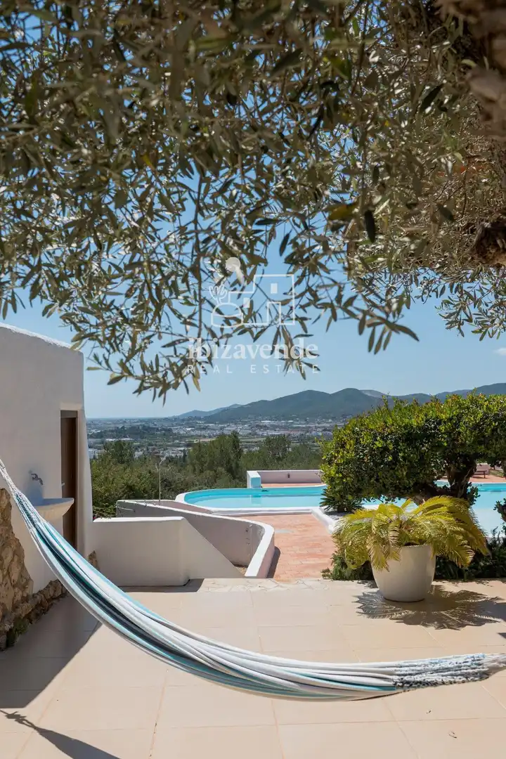 Vista exterior de Casa o chalet de alquiler en Santa Eulària des Riu con Aire acondicionado, Calefacción y Terraza
