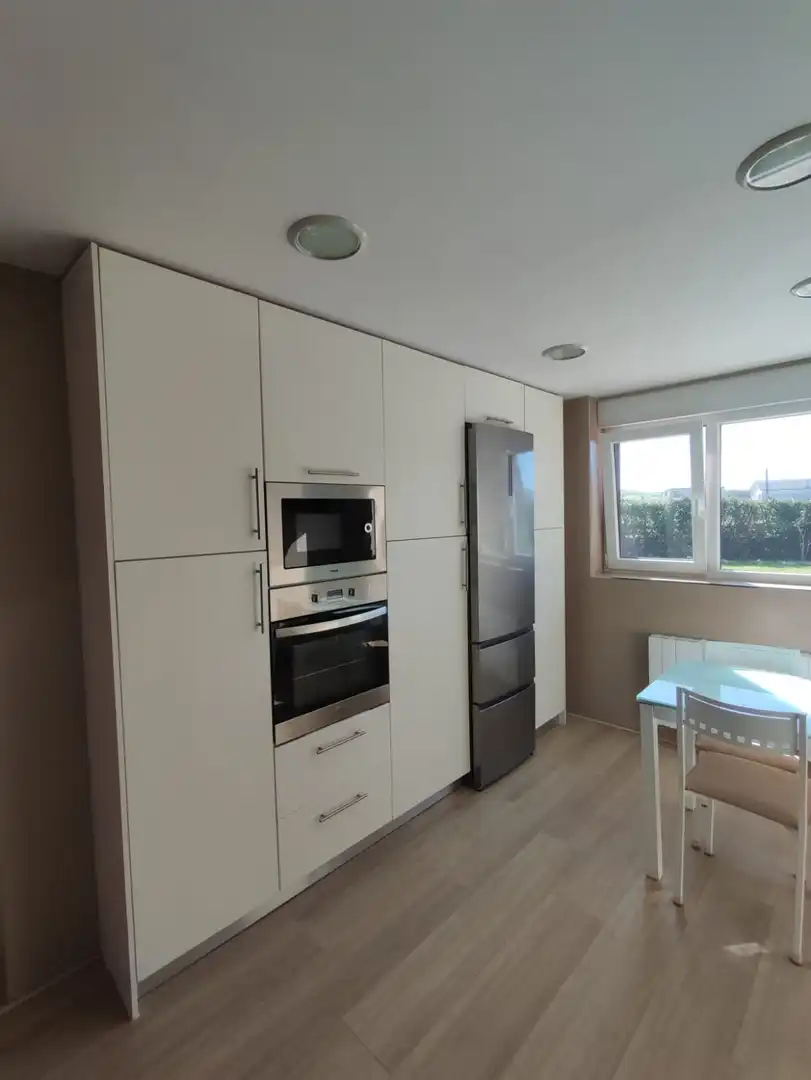 Cocina de Casa o chalet de alquiler en Miengo con Calefacción, Jardín privado y Amueblado