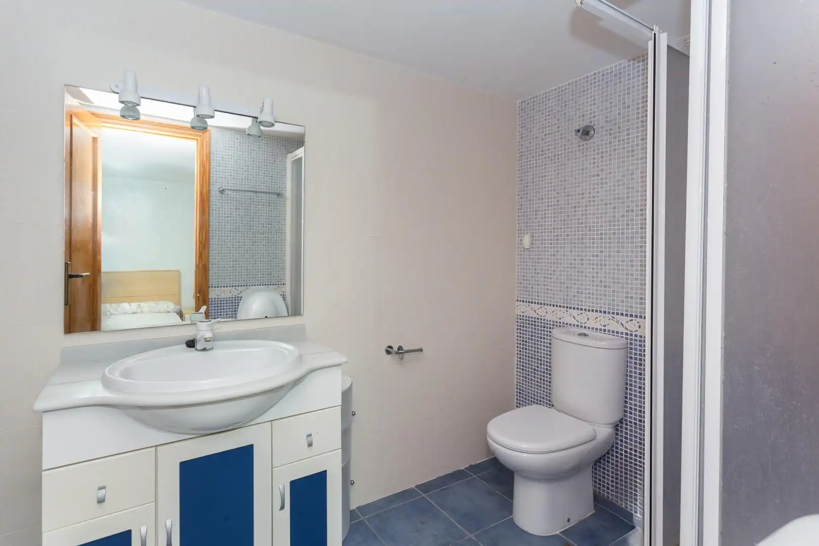 Bathroom of Detached homes for sale in Xeraco  with Air Conditioner, Heating and Terrace