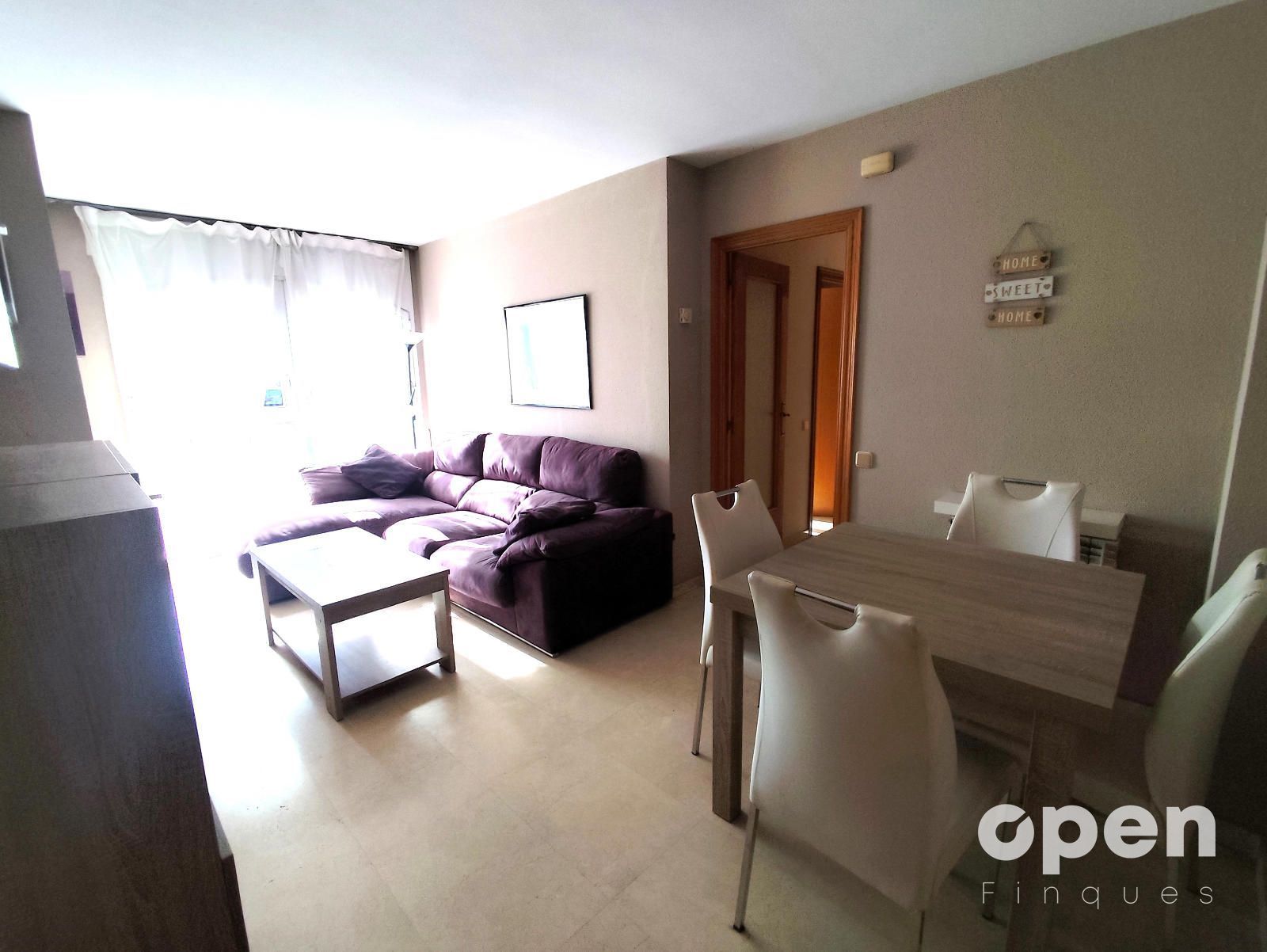 Sala de estar de Piso en venta en Terrassa con Aire acondicionado, Calefacción y Terraza
