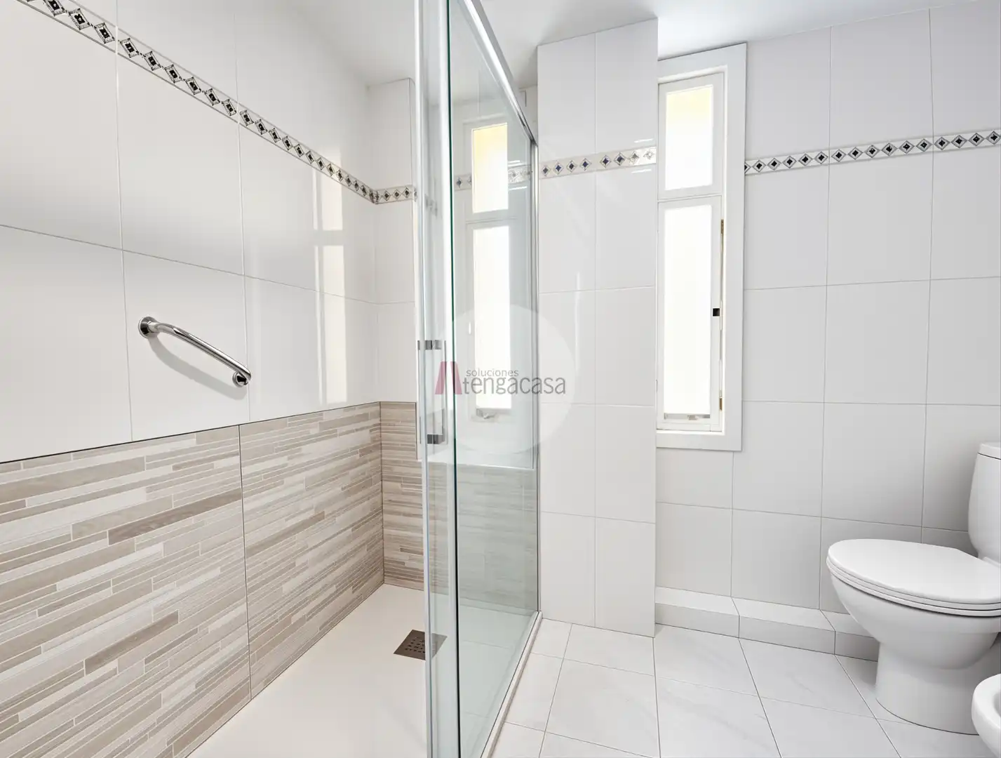 Baño de Piso en venta en Madrid con Calefacción, Parquet y Terraza
