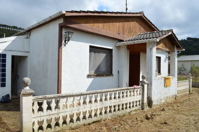 Casa-chalet en Venta en Junta de Traslaloma