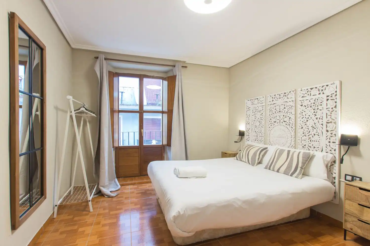 Habitación de Piso en venta en  Pamplona / Iruña con Calefacción, Amueblado y Balcón