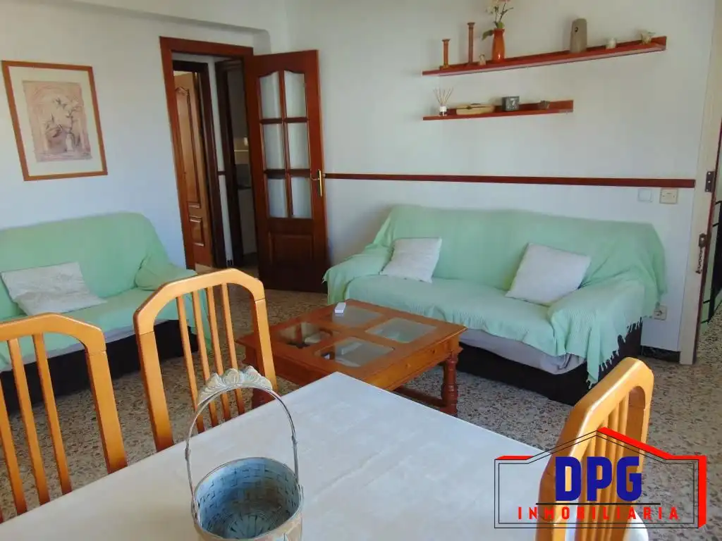 Sala d'estar de Casa o xalet en venda en Garrucha amb Moblat