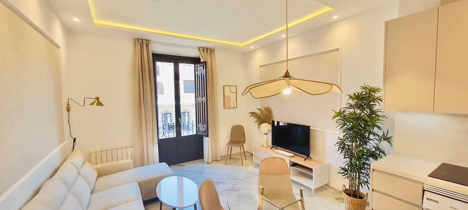 Piso de alquiler en Calle Gran Vía de Colón, Centro - Sagrario , Centro