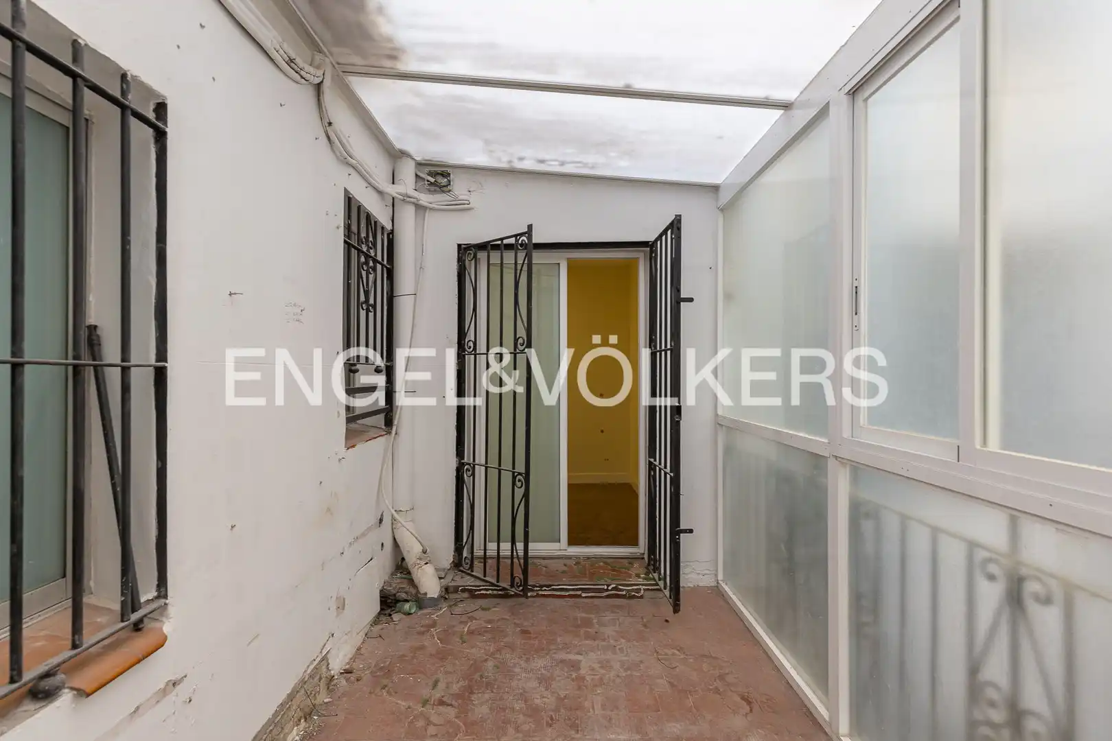 Flat for sale in Madrid  with Heating