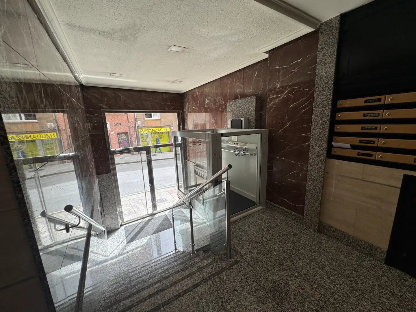 Pis en venda en Oviedo  amb Calefacció, Parquet i Forn