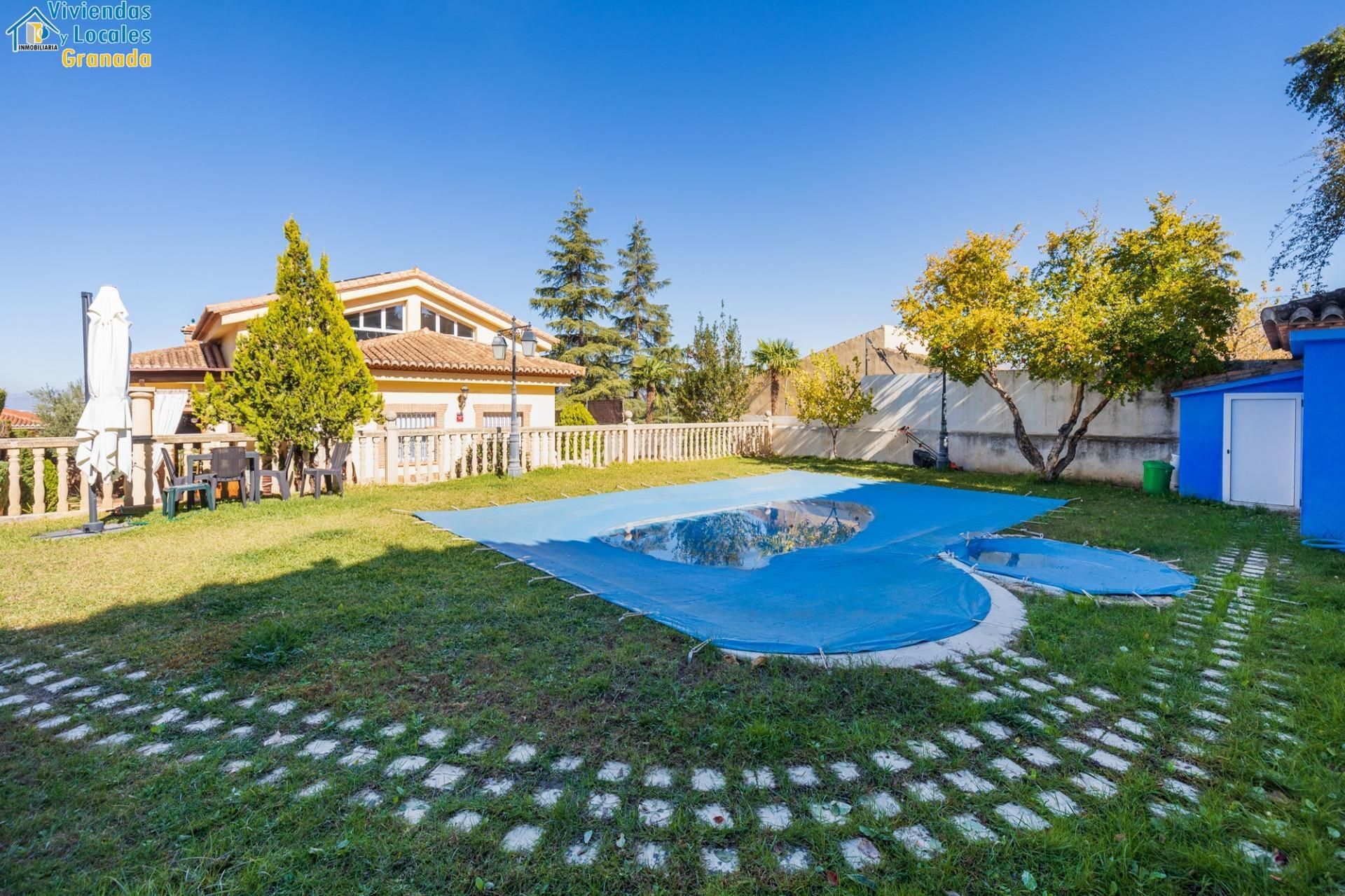 Jardí de Casa o xalet en venda en La Zubia amb Calefacció, Jardí privat i Terrassa