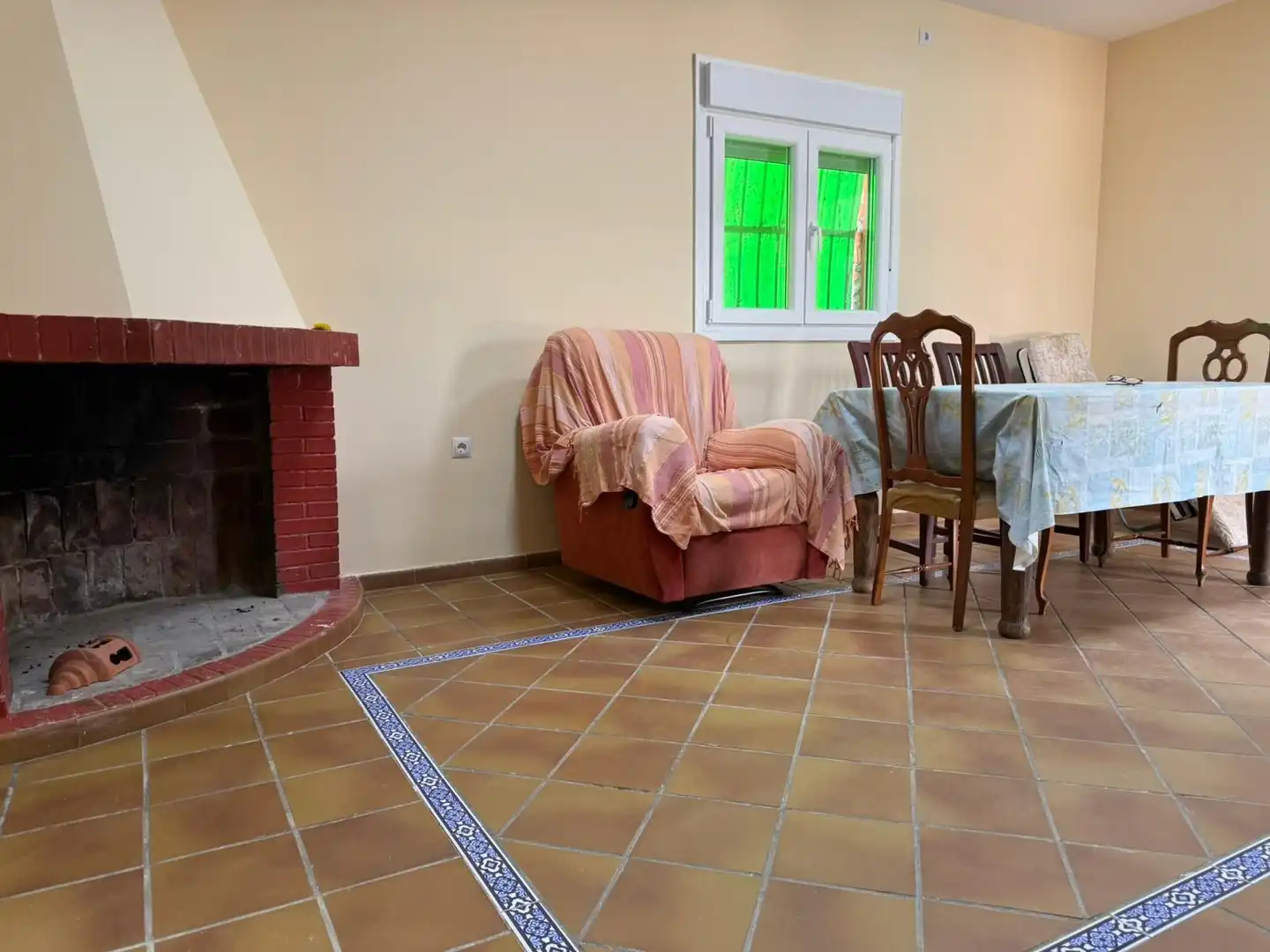 Sala de estar de Casa o chalet en venta en Carmona con Jardín privado, Terraza y Piscina
