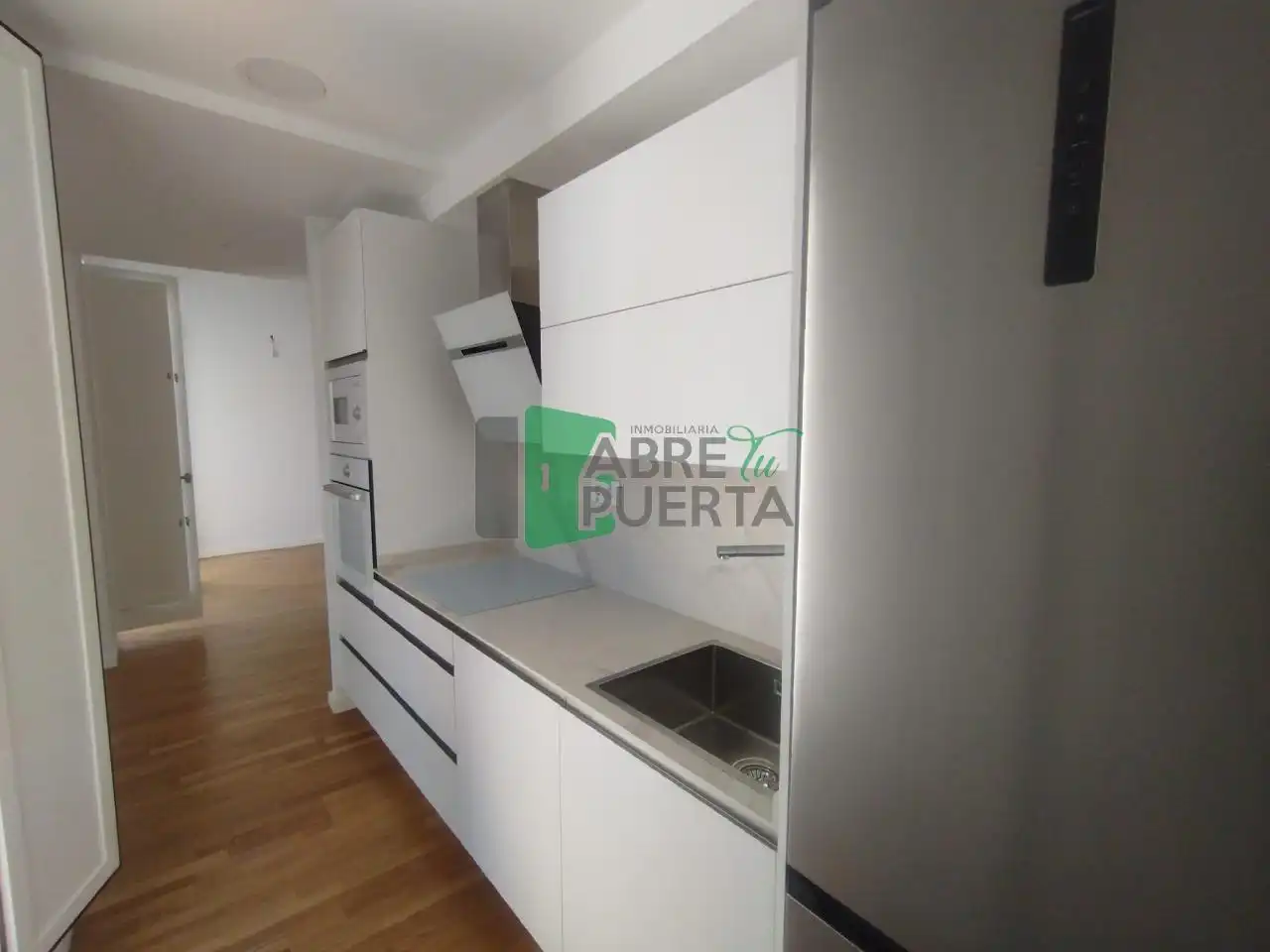 Küche von Maisonette zur Miete in Ourense Capital  mit Heizung, Abstellraum und Balkon