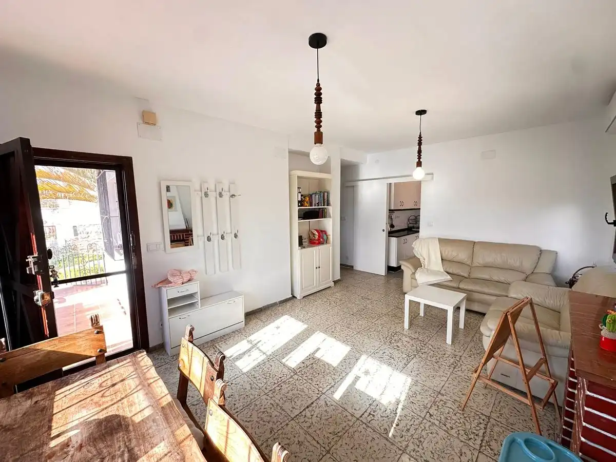 Sala de estar de Casa o chalet en venta en Almuñécar con Jardín privado, Terraza y Amueblado