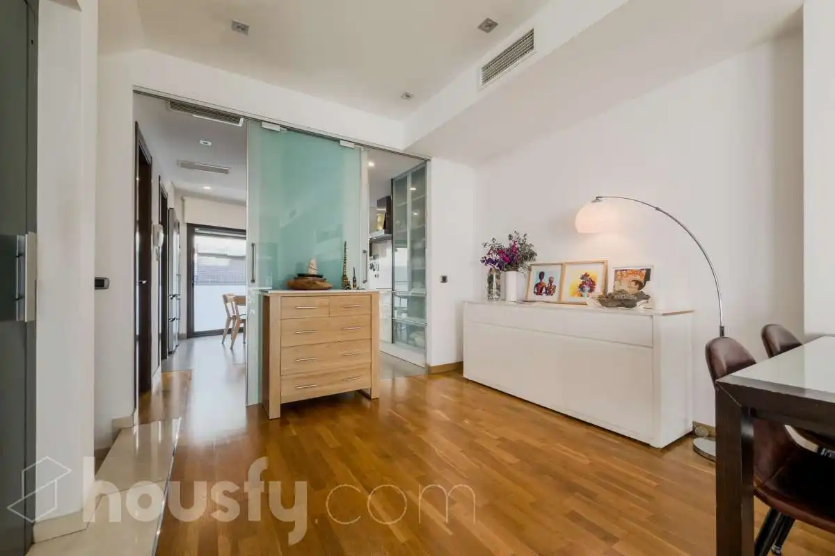 Sala de estar de Casa o chalet en venta en Barcelona con Aire acondicionado, Calefacción y Jardín privado