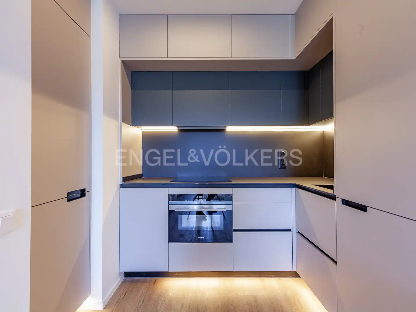 Cocina de Piso de alquiler en Esplugues de Llobregat con Aire acondicionado, Calefacción y Jardín privado