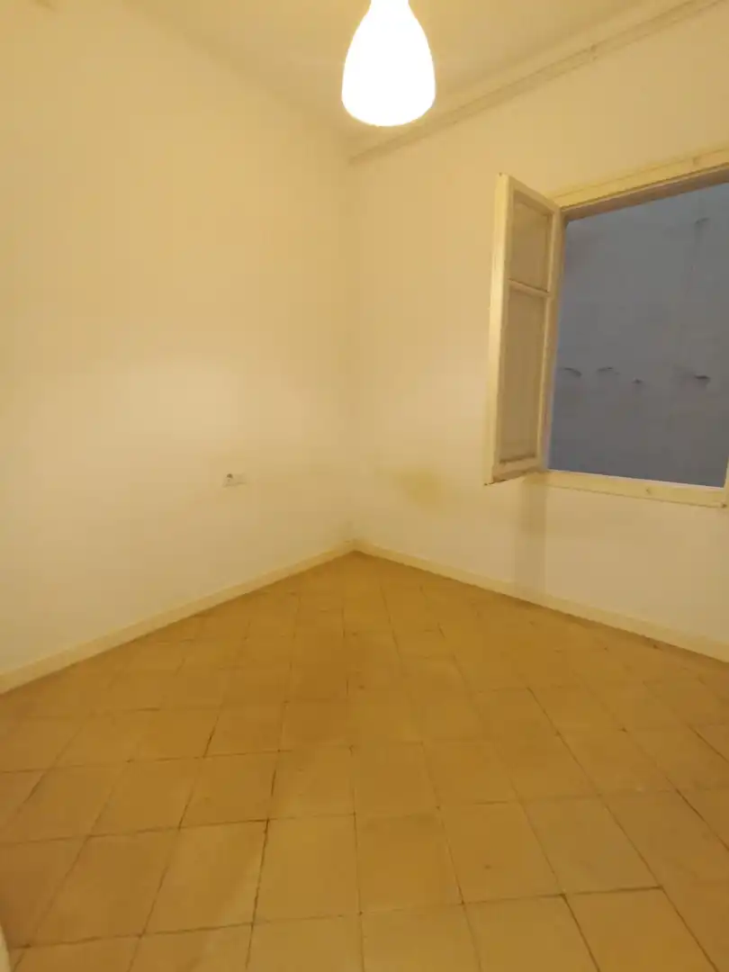 Piso en venta en Barcelona con Calefacción y Horno