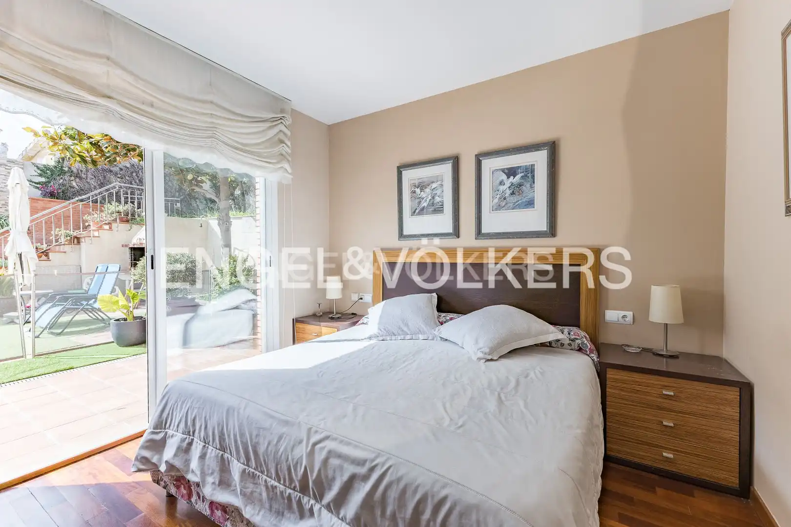 Exterior view of Houses for sale in Sant Boi de Llobregat  with Air Conditioner, Heating and Private garden