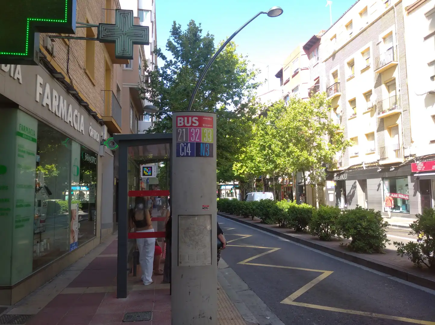 Vista exterior de Local de alquiler en Zaragoza con Aire acondicionado
