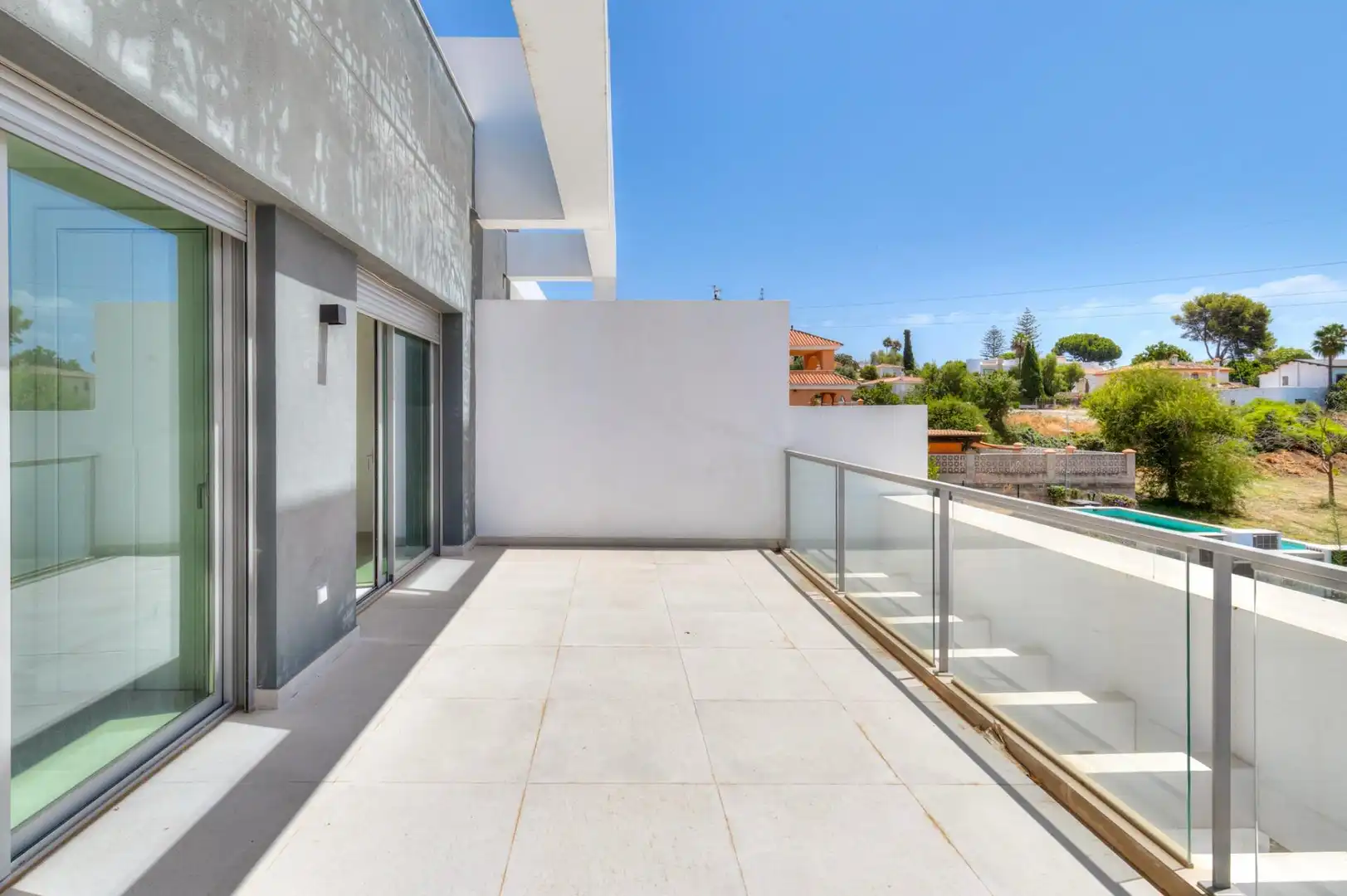 Terraza de Casa adosada en venta en Marbella con Aire acondicionado, Calefacción y Jardín privado