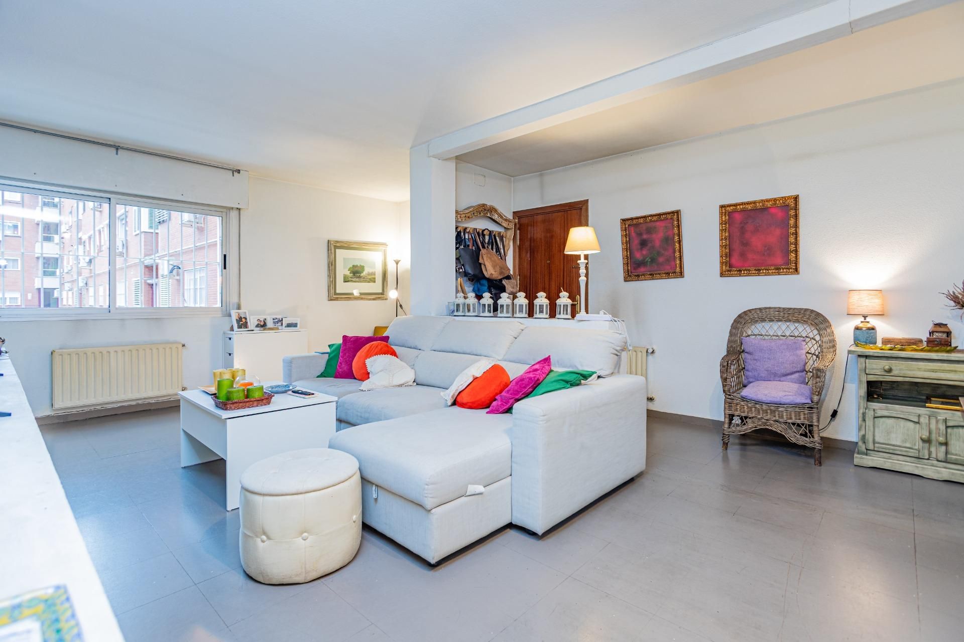 Living room of Flat for sale in  Madrid Capital  with Private garden