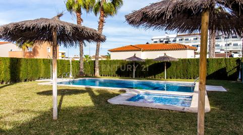 Foto 2 von Einfamilien-Reihenhaus zum Verkauf in Calle de Vermeer, Oliva, Spain, 101, Oliva Nova, Oliva