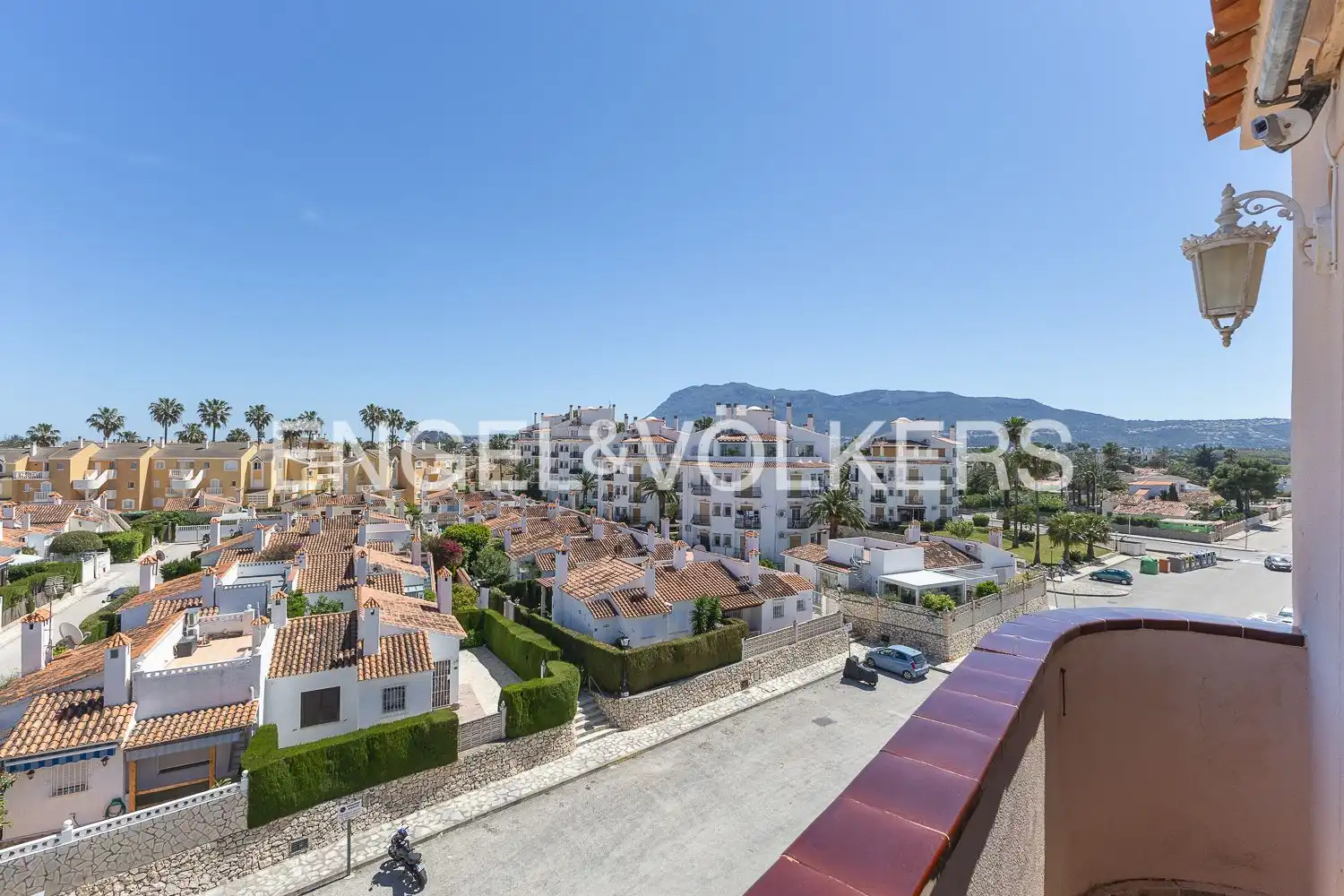 Vista exterior de Ático en venta en Dénia con Aire acondicionado, Calefacción y Jardín privado