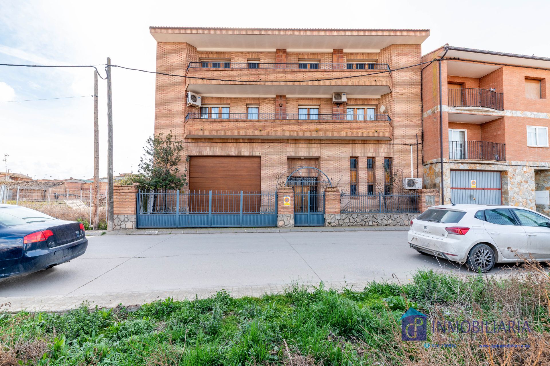 Vista exterior de Casa o xalet en venda en Belver de Cinca amb Aire condicionat, Calefacció i Jardí privat