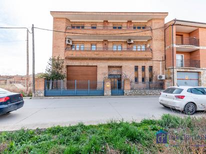 Vista exterior de Casa o xalet en venda en Belver de Cinca amb Aire condicionat, Calefacció i Jardí privat