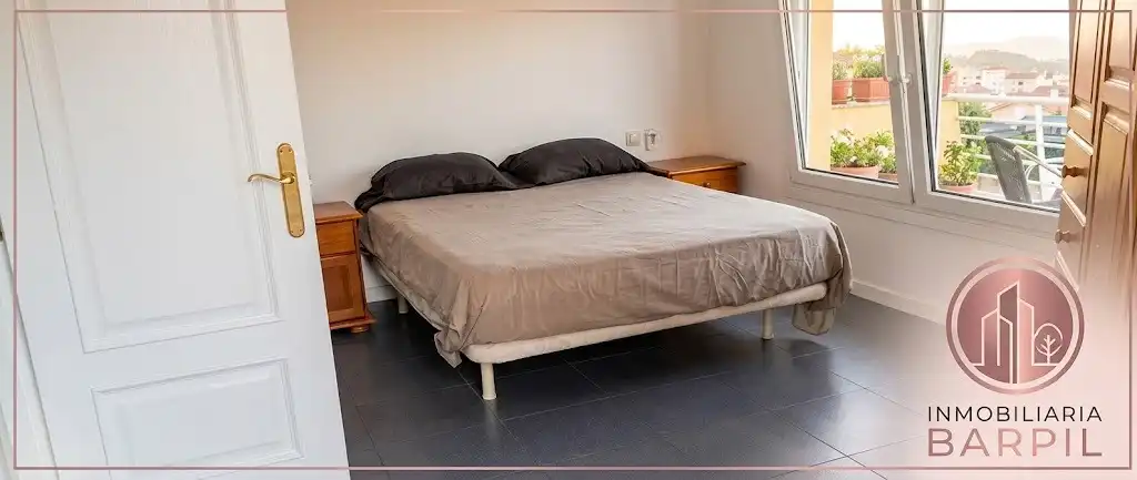 Bedroom of Attic for rent in Moaña  with Heating, Parquet flooring and Terrace