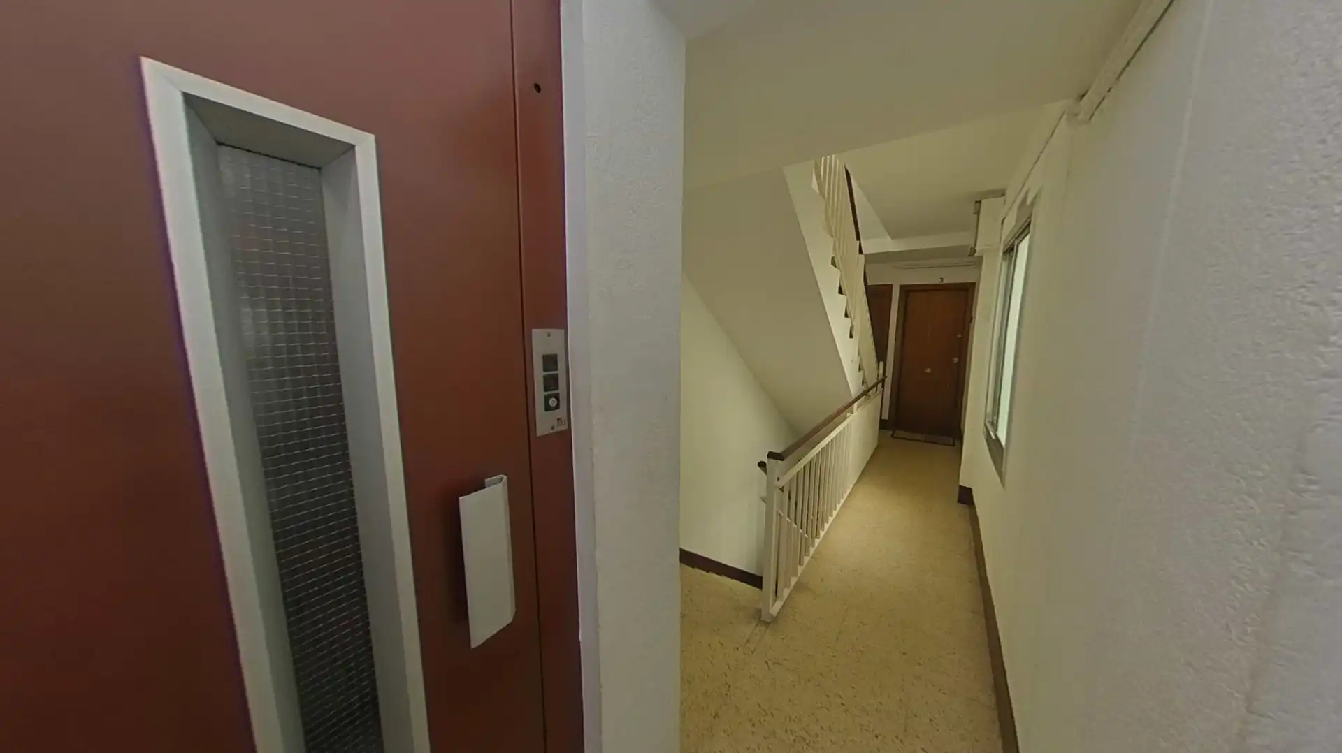 Piso en venta en Badalona con Parquet y Horno