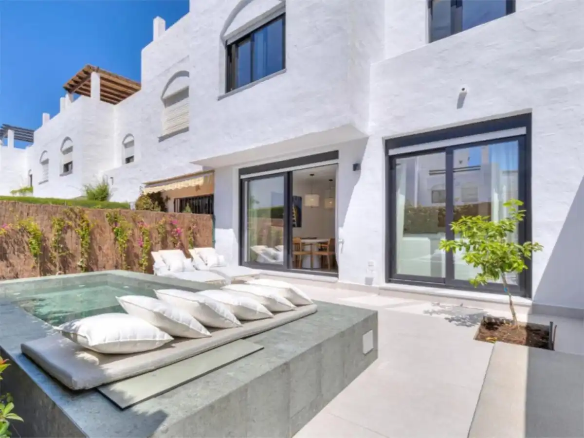 Vivienda en venta en Avenida Pablo Ruiz Picasso 11, imagen 2
