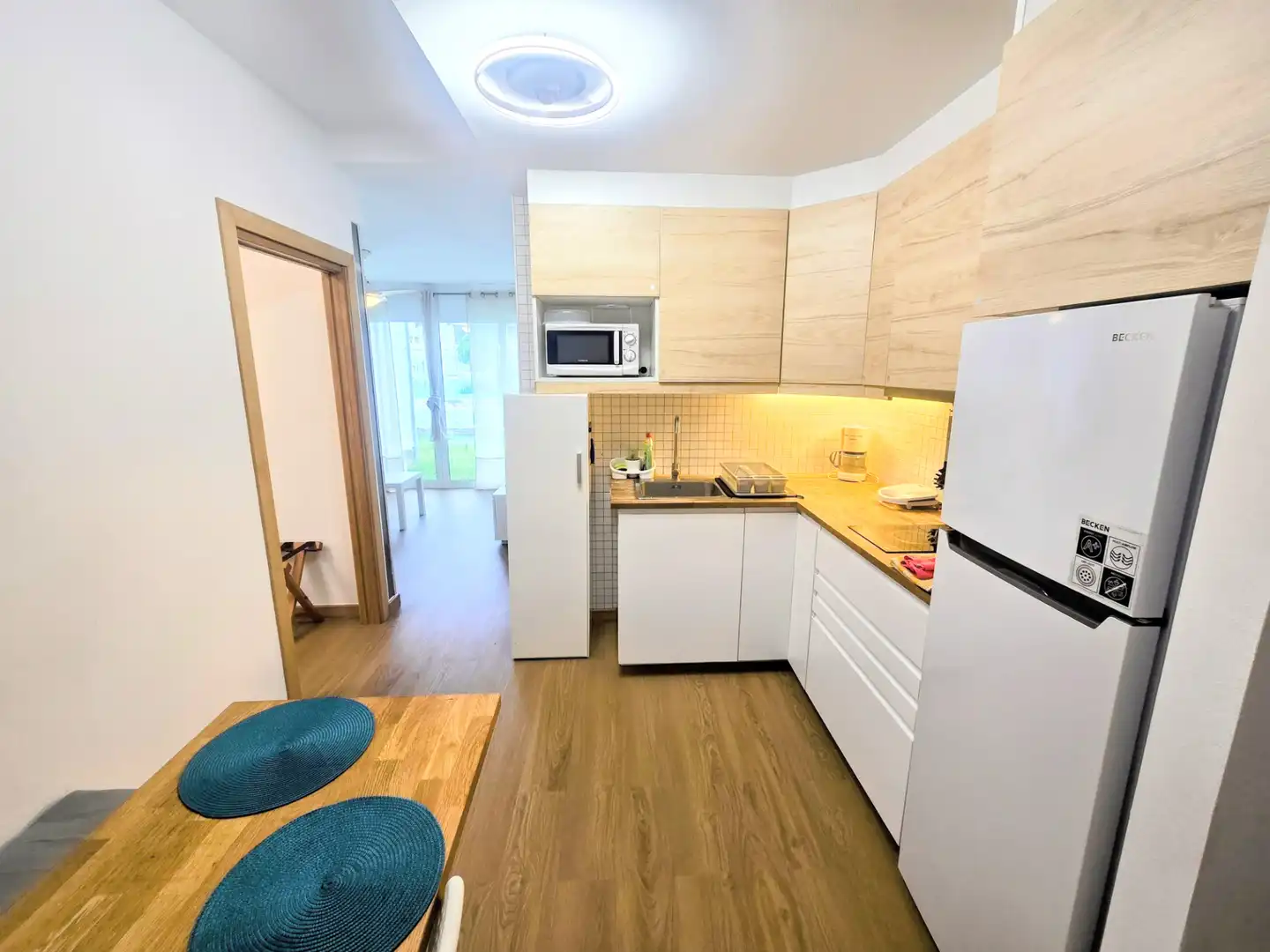 Küche von Wohnung zum Verkauf in Arona mit Privatgarten, Terrasse und Möbliert