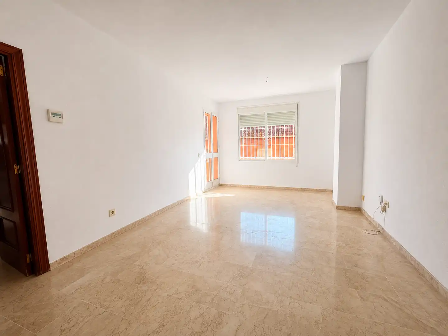 Sala d'estar de Pis en venda en Sevilla amb Aire condicionat, Calefacció i Terrassa