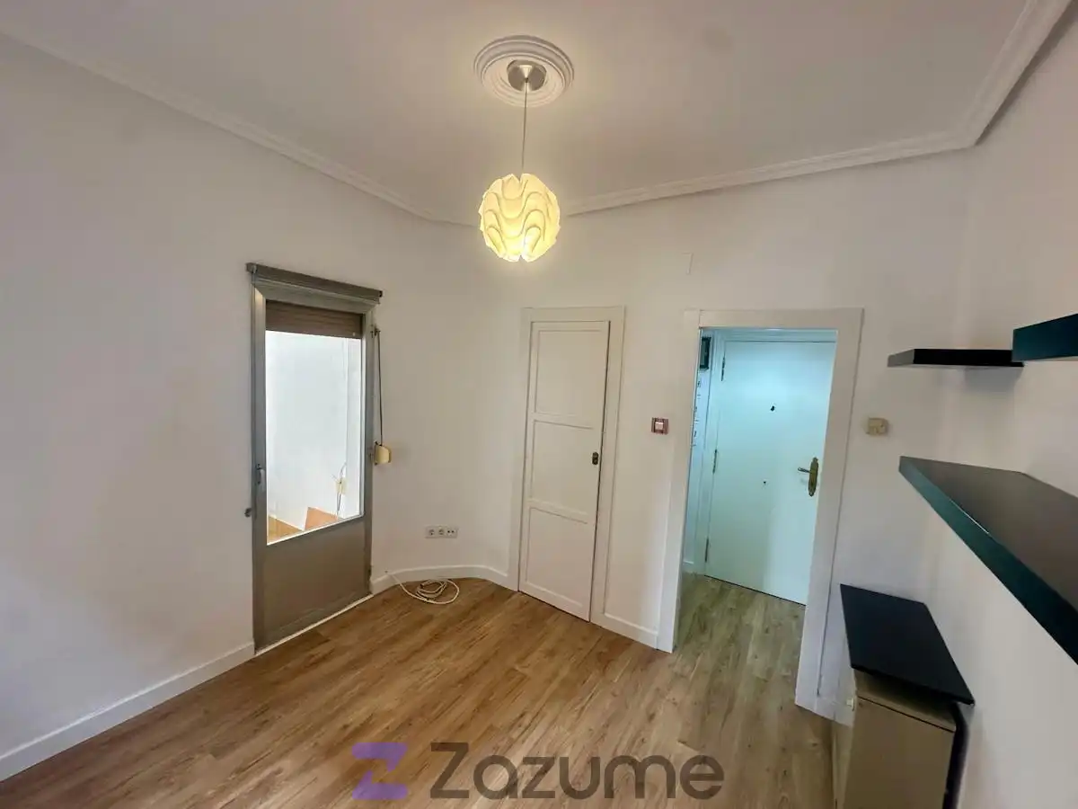 Flat for rent in C. Grupo Renfe, Centro