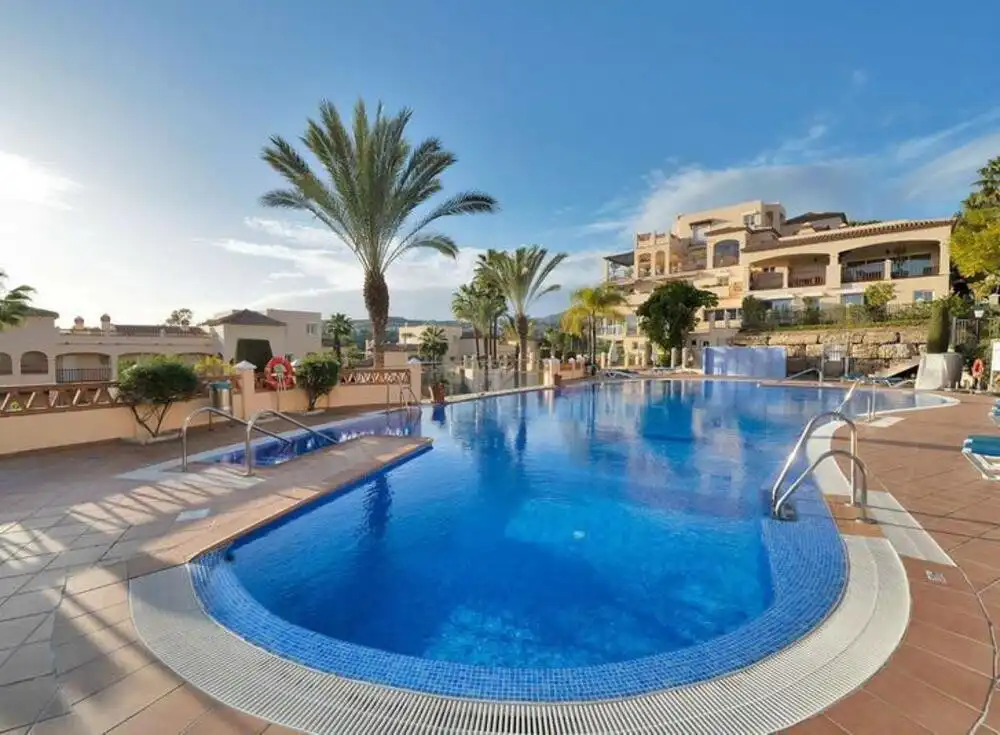 Piscina de Apartament de lloguer en Estepona amb Aire condicionat, Terrassa i Piscina