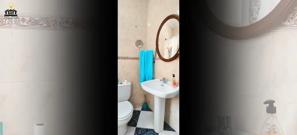 Bany de Casa o xalet en venda en Bollullos Par del Condado amb Aire condicionat, Moblat i Rentadora