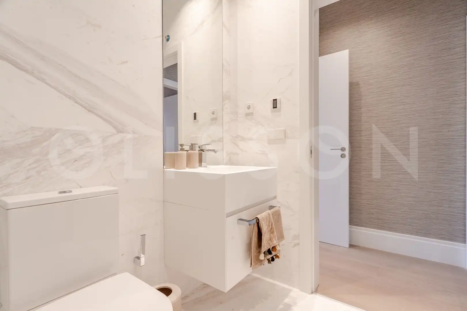 Baño de Piso en venta en Madrid con Aire acondicionado, Amueblado y Domótica